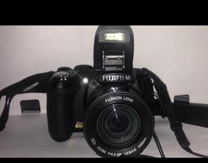 Camara Semiprofesiaonal Fujifilm HS10