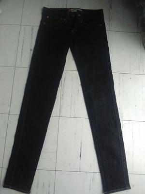 Vendo Jeans Negro Levis Talla 6 Mujer