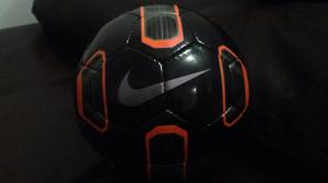 Balón de Fútbol Nike T90 Luma X Negro-Naranja