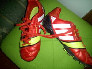 Se Vende Guayos de Fútbol Adidas Talla 35