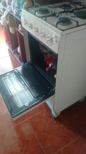 Estufa Haceb horno Excelentes Condicion