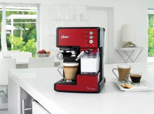 Oster Cafetera Automática Prima Latte Roja