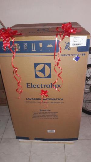 Vendo Lavadora Nueva Electrolux 16l