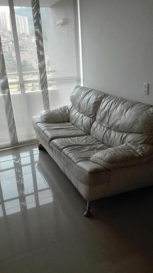 Vendo Sofa de Cuero 3 Cuerpos