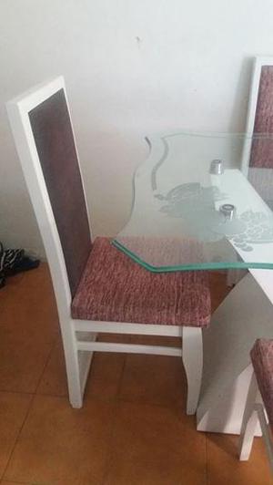 Venta de comedor, cuatro puestos