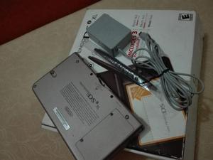 NINTENDO DSi XL