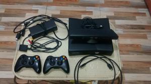 Xbox 360 con Kinect Y 2 Mandos