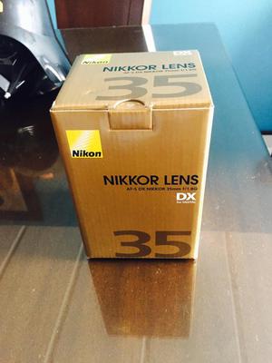 Nikon AFS DX NIKKOR 35mm f/1.8G Lente NUEVO EN CAJA