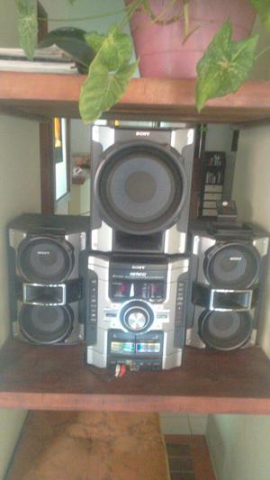 Se Vende Exelente Equipo de Sonido