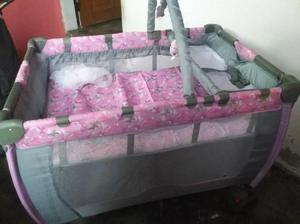 HERMOSO CORRAL MARCA TEKNUN GRIS CON ROSADO $130.000 -