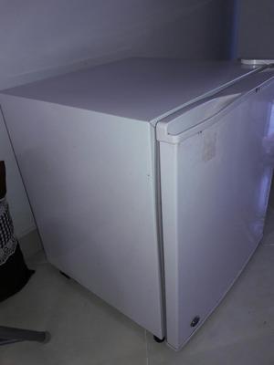 Excelente Mini Bar Lg con Congelador Oficina Habitacion Apto