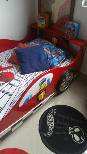 Vendo Cama Infantil Tipo Ferrari