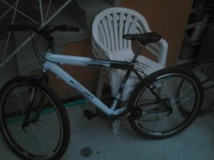 Bicicleta todo terreno