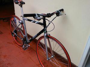 Vendo Bicicleta de Ruta Hibrida