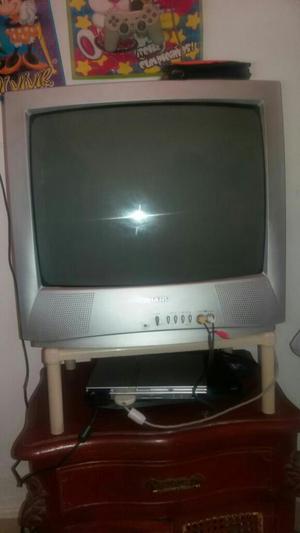 Vendo Televisor Sharp con Control