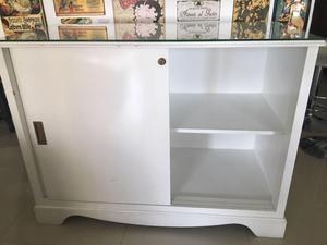 Muebles para punto de venta en almacén