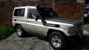 Toyota 4.5 93 - Armenia
