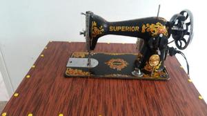 Maquina de Coser Superior - Melgar