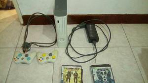 Vendo Xbox 360 en Buen Estado 15 Juegos.