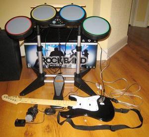 Rock Band 2 Set Completo batería, Guitarra, Micrófono y