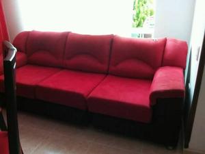 sofà rojo terciopelo