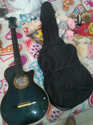 Vendo Guitarra Electro Acustica Sencila