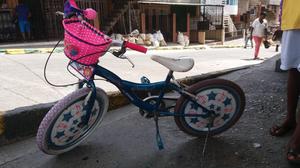 Bicicleta para niña con hermosos detalles únicos y