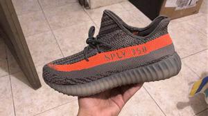 Adidas Yeezy Boost 350 V2 Kanye West, Talla 11.5 Us Con Caja