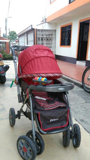 Excelente Coche para Bebe