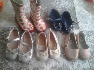 Se Vende Gran Variedad de Zapatos Y Ropa