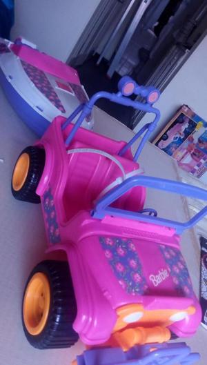 Jeep y Lancha Barbie