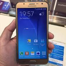 Samsung Galaxy J7 dorado como nuevo
