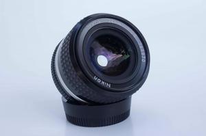 Lente manual Nikon 24mm 1:2.8 ais