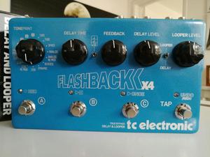 DELAY TC ELECTRONIC FLASHBACK X 4