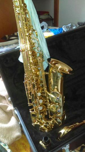 Saxofón Alto Júpiter Jas765