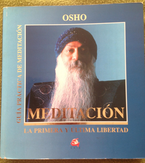 Vendo el gran libro de las Meditaciones de OSHO