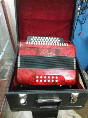 Vendo Acordeon Marca Boston