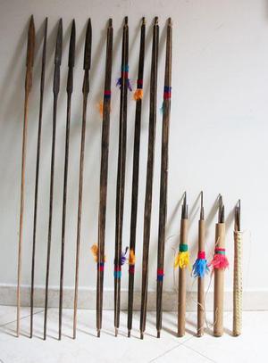 Arcos, flechas y lanzas indigenas