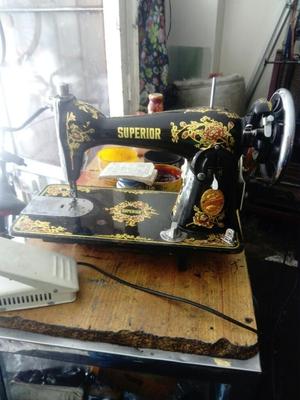 Maquina de Coser Superior