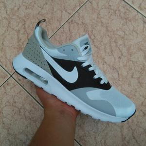 Nike Taba