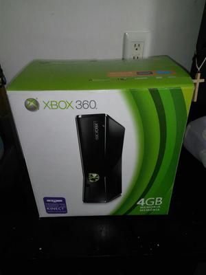 Xbox 360 con Dos Carga Juega Dos Forros Memoria de 500 Gb