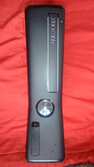 Vendo Xbox 360 Slim