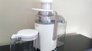 Extractor de jugos Easy fruit Imusa