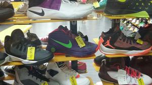 Vendo Botas Nike 1 Mes de Uso 250mil