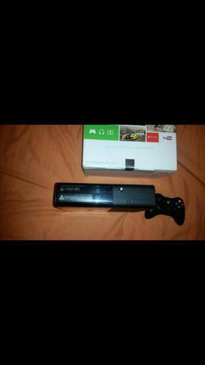 Vendo Xbox 360 Super Slim.