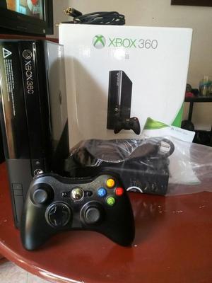 Vendo Xbox 360, en Buen Estado, 4gb