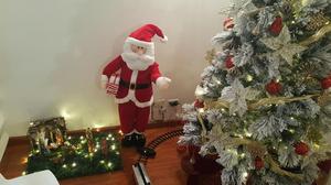 Arbol Navidad Y Papa Noel Y Tren