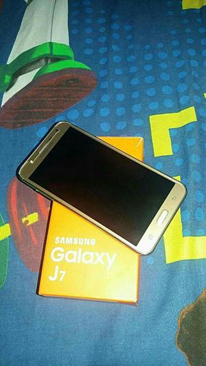 Samsung Galaxy J7 Dorado de 16 Gb