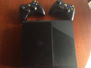 Se vende Xbox 360 Super Slim E