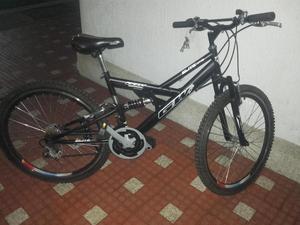Bicicleta Todo Terreno con doble suspensión en perfecto